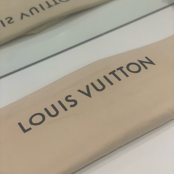 XL Authentic Louis Vuitton Dust Bag - Picture 1 of 2
